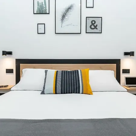 Vittoria Flat Apartament *